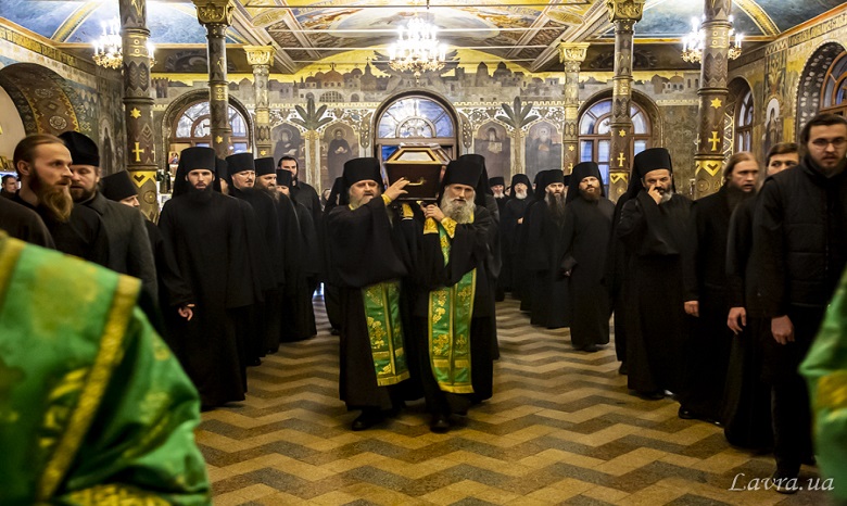 В Киево-Печерской лавре верующие УПЦ почтили память первого игумена обители