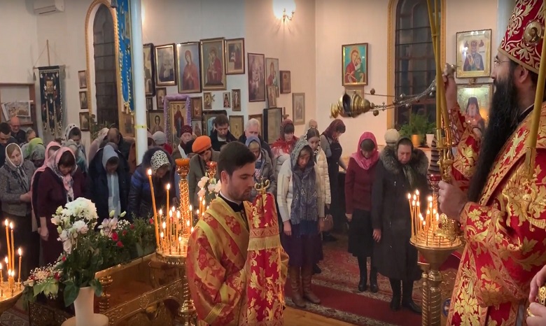 В Виннице верующие УПЦ почтили память святого архиепископа, расстрелянного НКВД