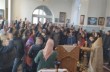 На Буковине верующие выступили против поочередного служения в храме с представителями ПЦУ