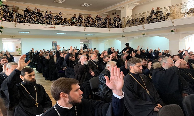 Священники Винницкой епархии единогласно подтвердили решение оставаться в УПЦ