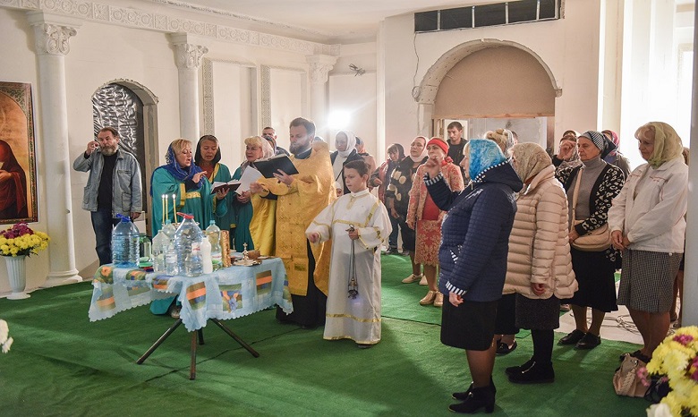 Синод РПЦ упорядочил практику совершения молебнов