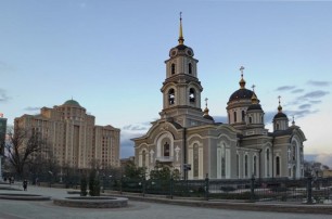 Впервые за 5 лет украинские телеканалы покажут поздравления из собора УПЦ в Донецке