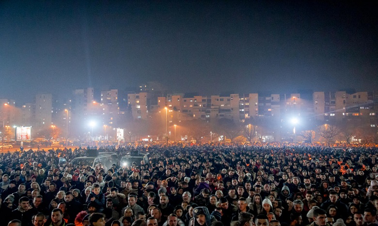 В Черногории на протестные молебны вышли десятки тысяч верующих