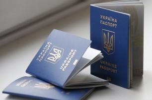 Вторая родина: кому из украинцев Зеленский разрешит иметь двойное гражданство