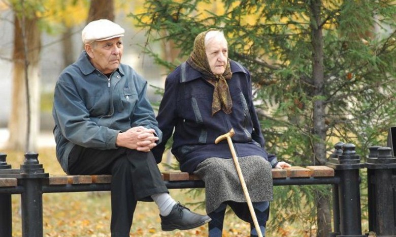 Пенсионный возраст хотят повысить: когда и на сколько лет