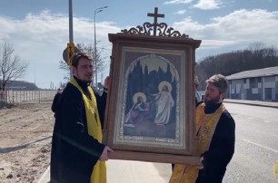 В Виннице священники УПЦ объехали город с чудотворной иконой, которая спасла людей от эпидемии тифа