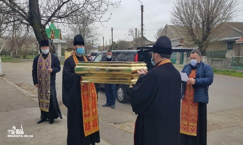 Вокруг Белгород-Днестровского района священники УПЦ совершили 300-километровый крестный ход со святынями