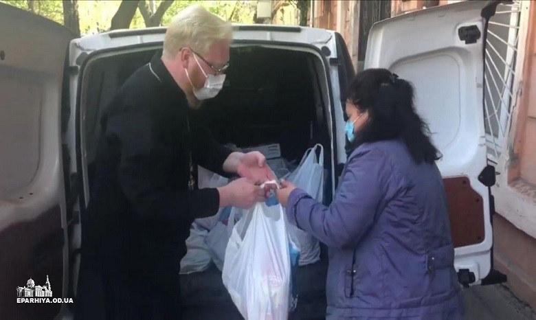 В Одессе УПЦ помогла 100 семьям с детьми, которые болеют ДЦП