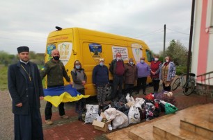 На Волыни верующие УПЦ собрали помощь для военных в зоне ООС