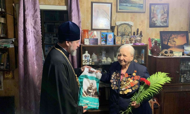 В епархиях УПЦ по всей Украине поздравили ветеранов с Днем Победы
