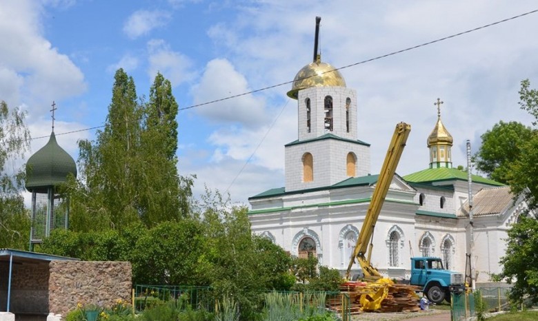 На Кировоградщине община УПЦ своими силами восстанавливает церковь