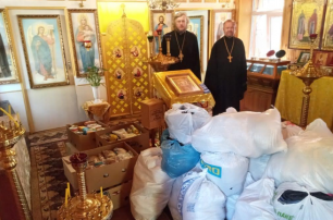 Верующие УПЦ из Киева собрали помощь погорельцам Житомирщины