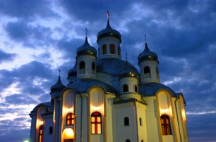 В УПЦ сообщают о мошенниках, которые собирают пожертвования на монастырь на Анниной Горе