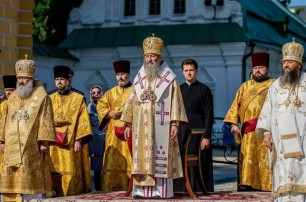 В Киево-Печерской лавре почтили память всех святых, в земле Русской просиявших, и помолились о медиках