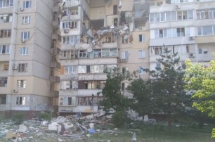 Мощный взрыв в многоэтажке в Киеве