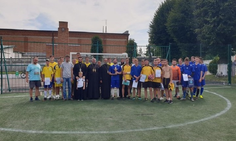 На Винничине при поддержке УПЦ провели молодежный футбольный турнир