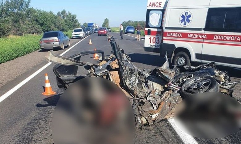 4 человека погибли в Запорожской области после столкновения легковушки и грузовика