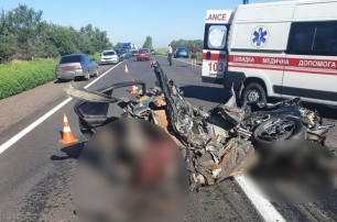 4 человека погибли в Запорожской области после столкновения легковушки и грузовика