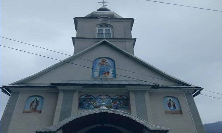На Закарпатье верующие отстояли храм УПЦ от незаконного перехода в ПЦУ