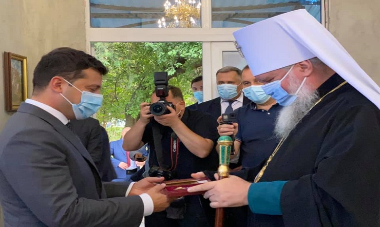 Президент наградил митрополита УПЦ орденом «За заслуги»