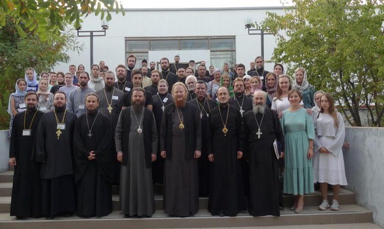На Херсонщине начала работу конференция священников УПЦ по работе с молодежью