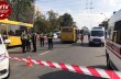 В Киеве маршрутка на переходе сбила людей: есть погибшая и пострадавшие