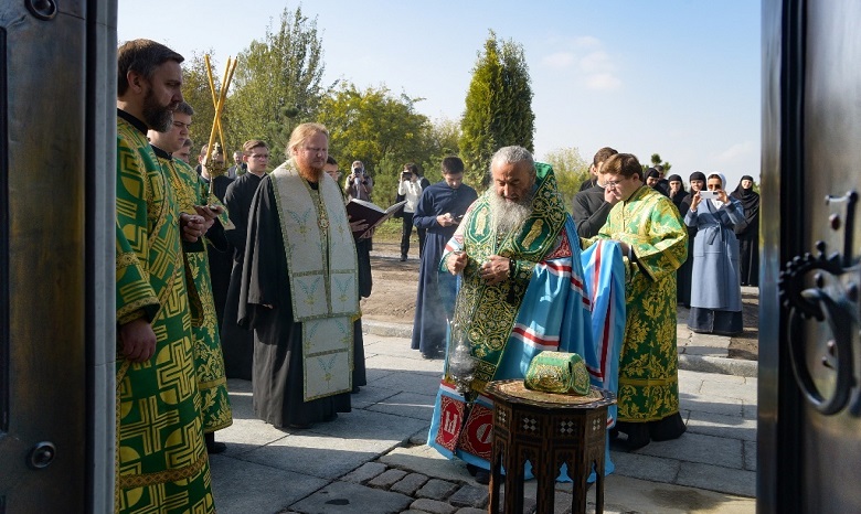 Предстоятель УПЦ освятил новый храм в честь преподобного Онуфрия Великого