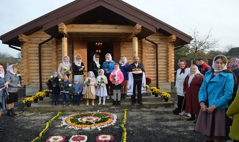 На Волыни освятили новый храм УПЦ, вместо захваченного ПЦУ
