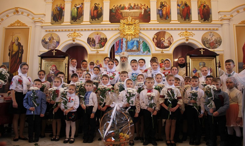На Тернопольщине освящен храм УПЦ вместо захваченного