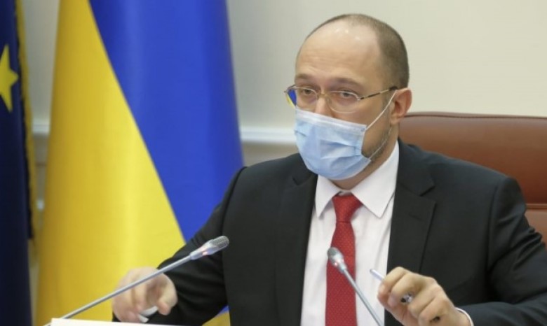 Шмыгаль: в Украине началась третья волна эпидемии, возможен локдаун