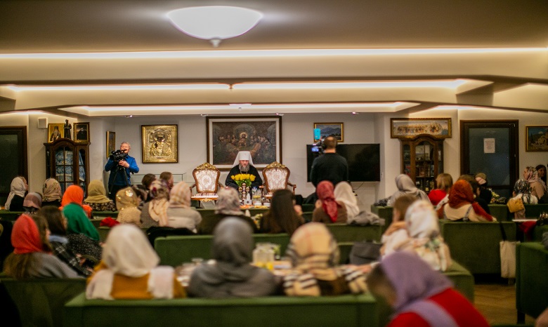 В Киеве начался женский форум, в котором принимают участие 120 жен священников УПЦ