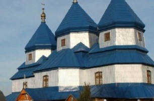На Буковине построили новый храм УПЦ, вместо сгоревшего