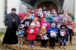 На Ровенщине воспитанники воскресной школы УПЦ передали продукты в дом престарелых