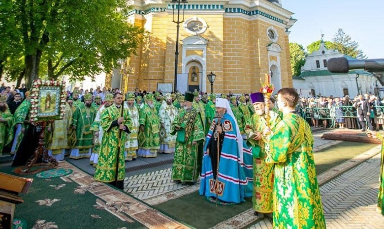 В Киево-Печерской Лавре верующие УПЦ отметили память преподобного Феодосия Печерского