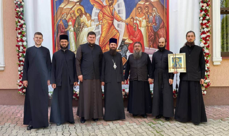 Епископ Румынской Церкви выразил поддержку канонической УПЦ