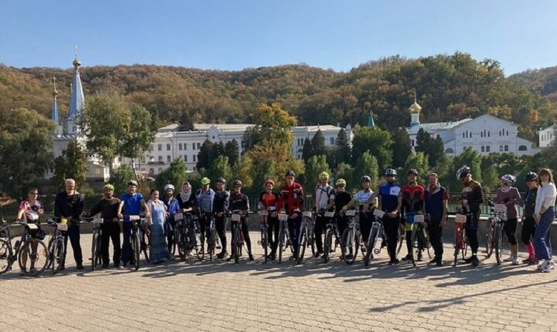 Верующие УПЦ на велосипедах преодолеют 700 км из Киева в Святогорскую лавру