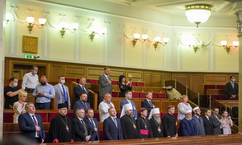 Предстоятель УПЦ принял участие в заседании ВР по случаю 25-летия Конституции Украины