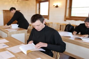 В Киеве УПЦ проведет конференцию, посвященную духовному образованию