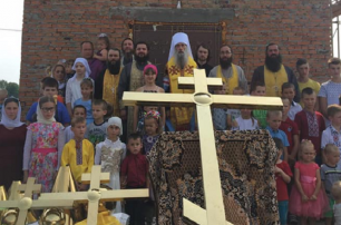 На Тернопольщине освятили накупольные кресты храма, который УПЦ строит вместо захваченного ПЦУ