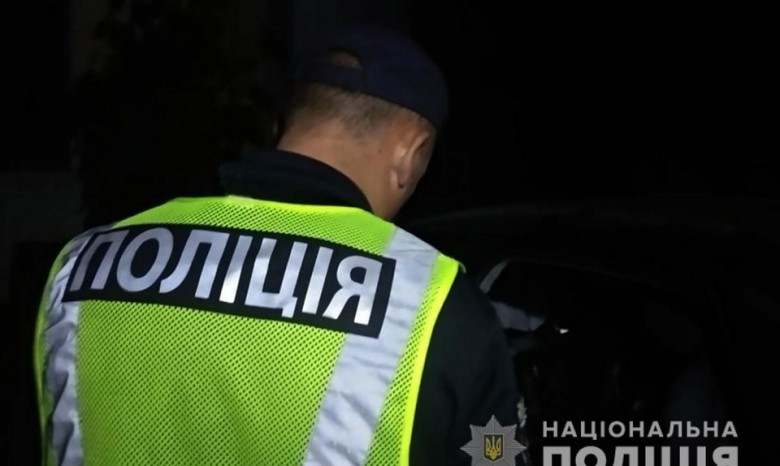 Легковушка въехала в частный дом на Черниговщине - двое погибли, остальные в больнице