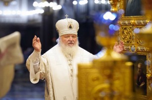 Стало известно, как патриарх Кирилл отреагировал на визит Константинопольского патриарха в Киев