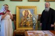 Святогорской лавре подарили копию чудотворной иконы Богородицы из Румынии