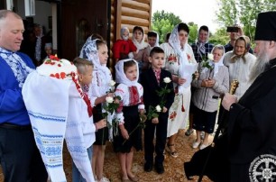 На Волыни освятили новый храм УПЦ вместо захваченного сторонниками ПЦУ