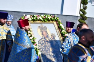 В Житомире сотни верующих УПЦ отметили день чудотворной Подольской иконы Богородицы