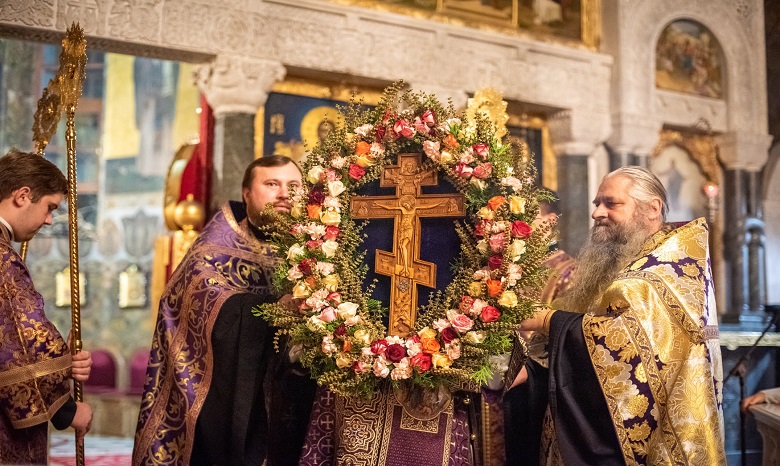 Епископ УПЦ объяснил, что празднуют православные в день Воздвижения Креста