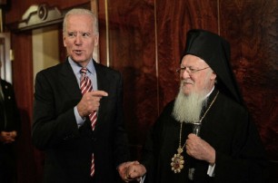 В РПЦ считают, что визит главы Фанара в США может вызвать волну захватов храмов в Украине