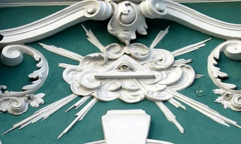 В УПЦ объяснили, как относиться к «масонской символике» в православных храмах