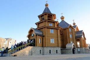 На Донбассе освятили восстановленный от артобстрела храм УПЦ