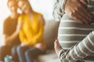 В РПЦ рассказали, почему Церковь против суррогатного материнства