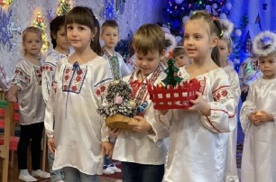 УПЦ раздала детям подарки ко дню святого Николая в разных городах Украины